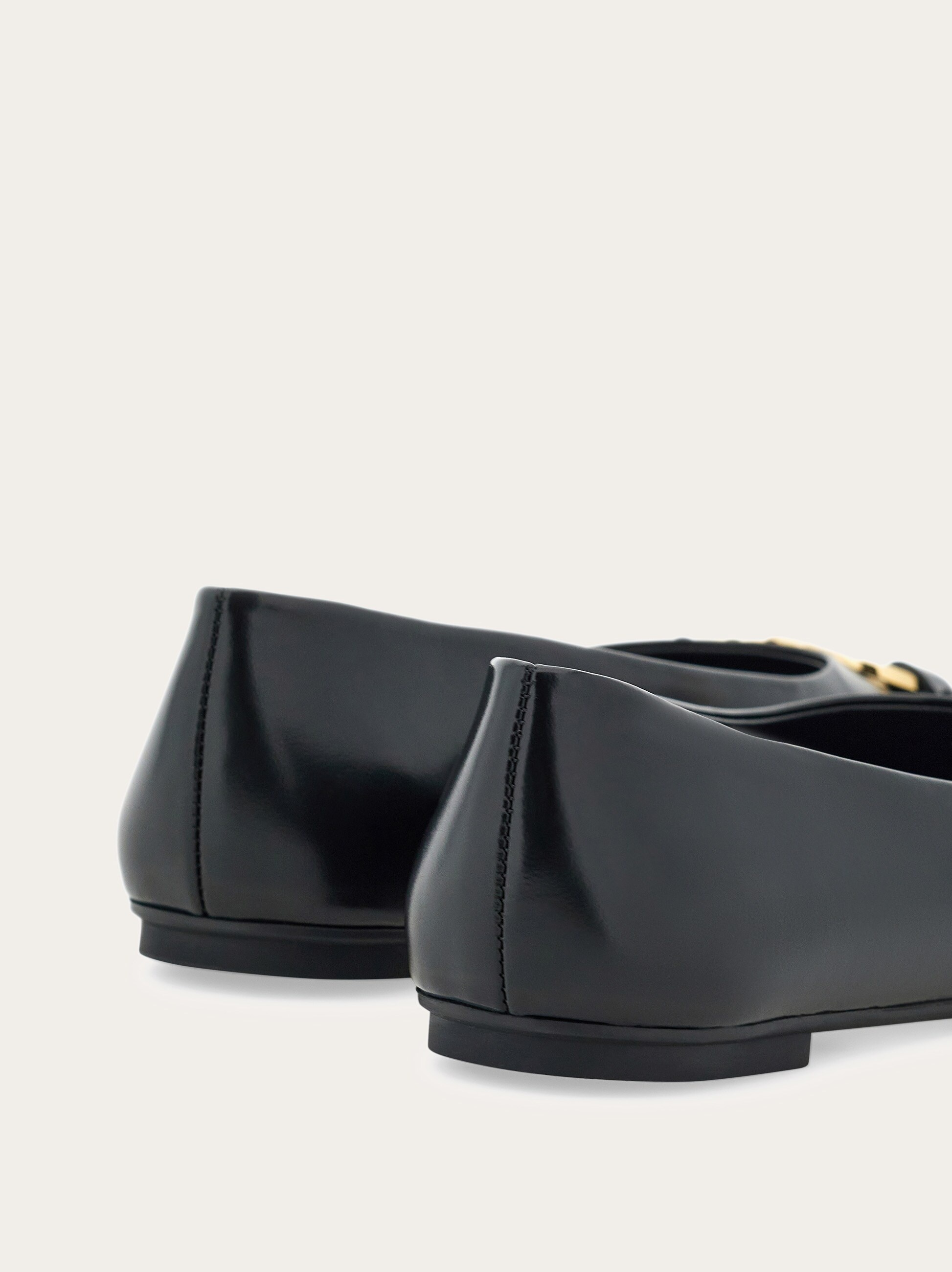 FERRAGAMO Ballet flat with Gancini ornament | REVERSIBLE