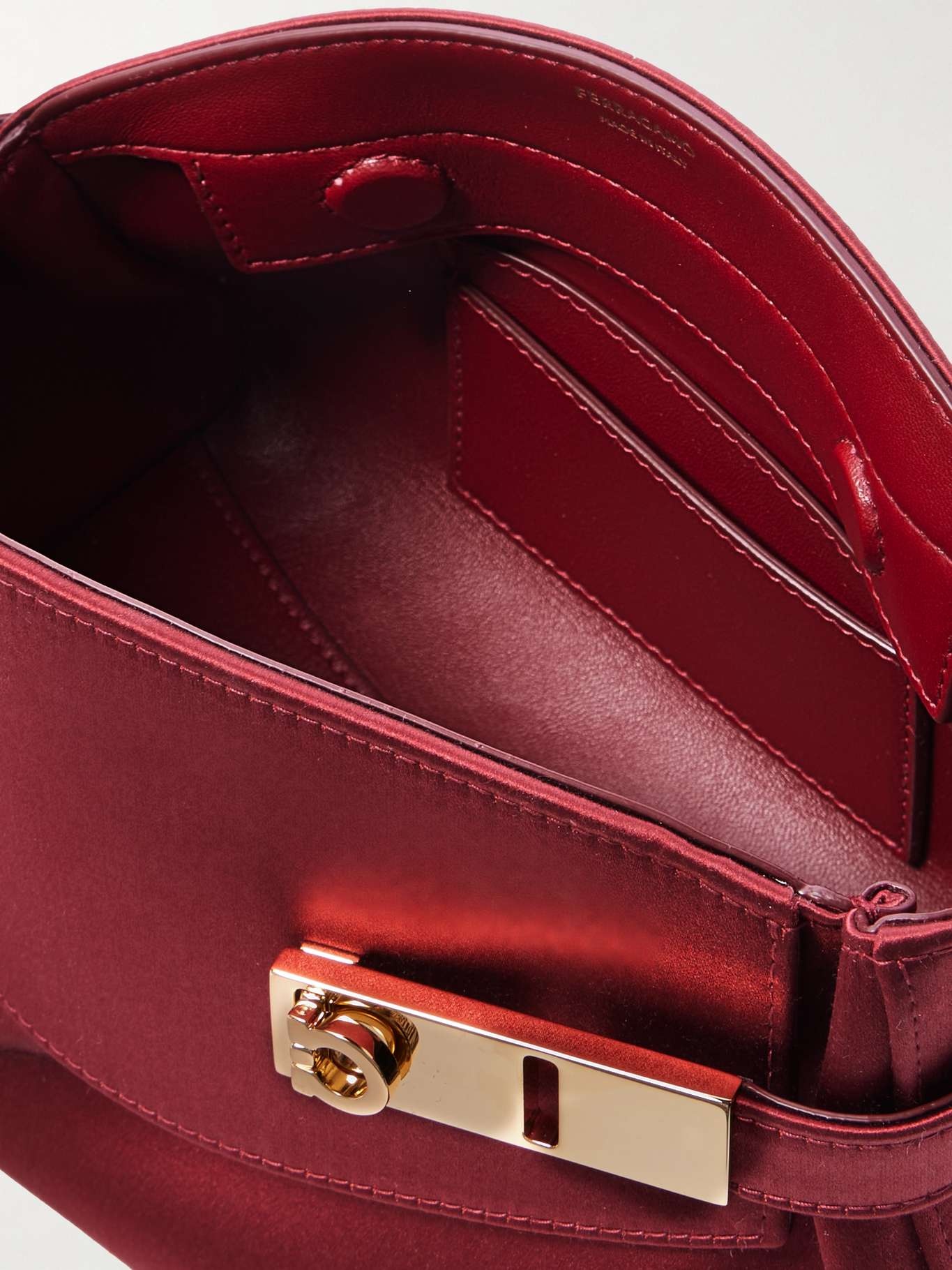 Hug satin shoulder bag - 5