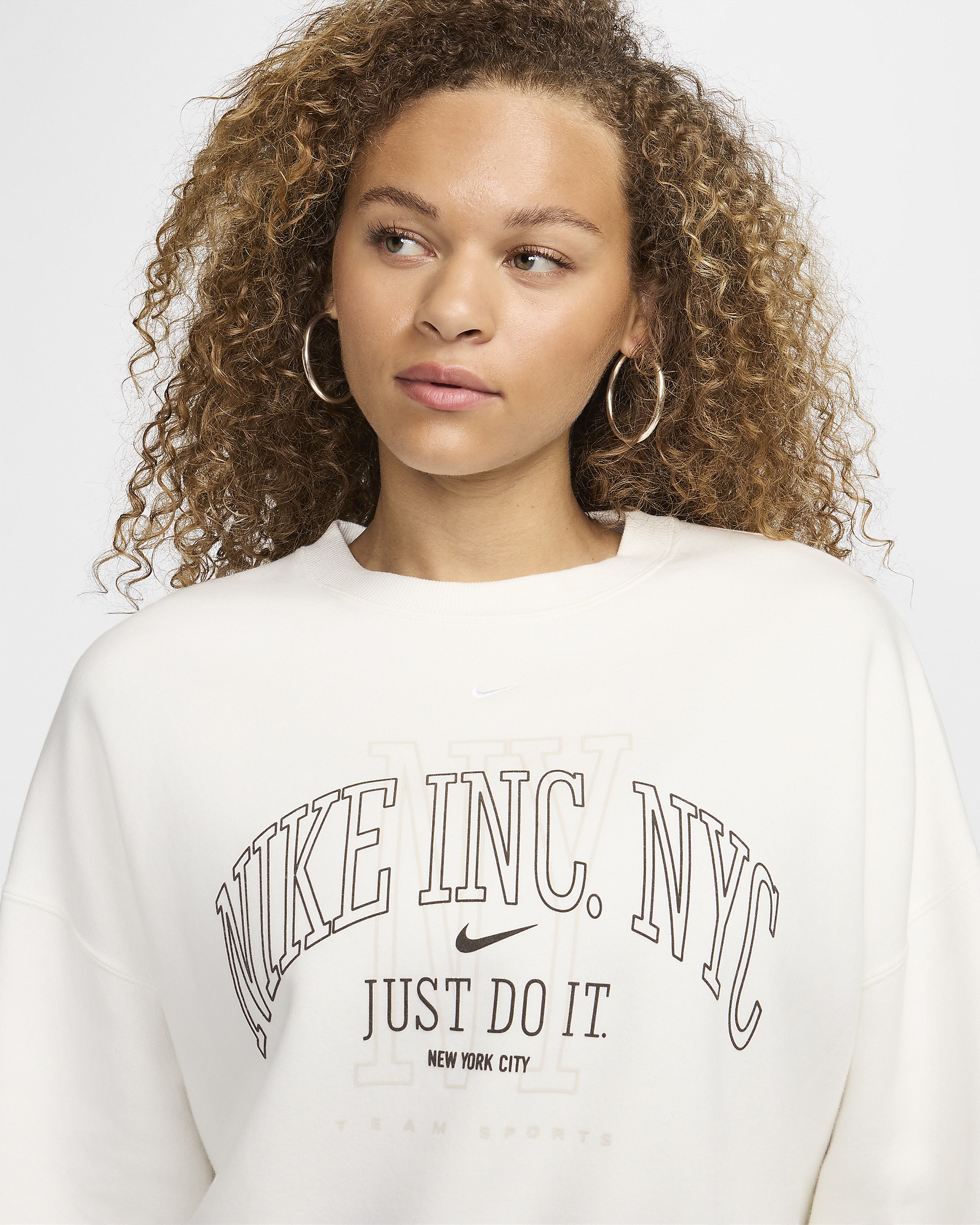 Nike Sportswear Phoenix Fleece Women's Over-Oversized Crew-Neck Graphic Sweatshirt - 3