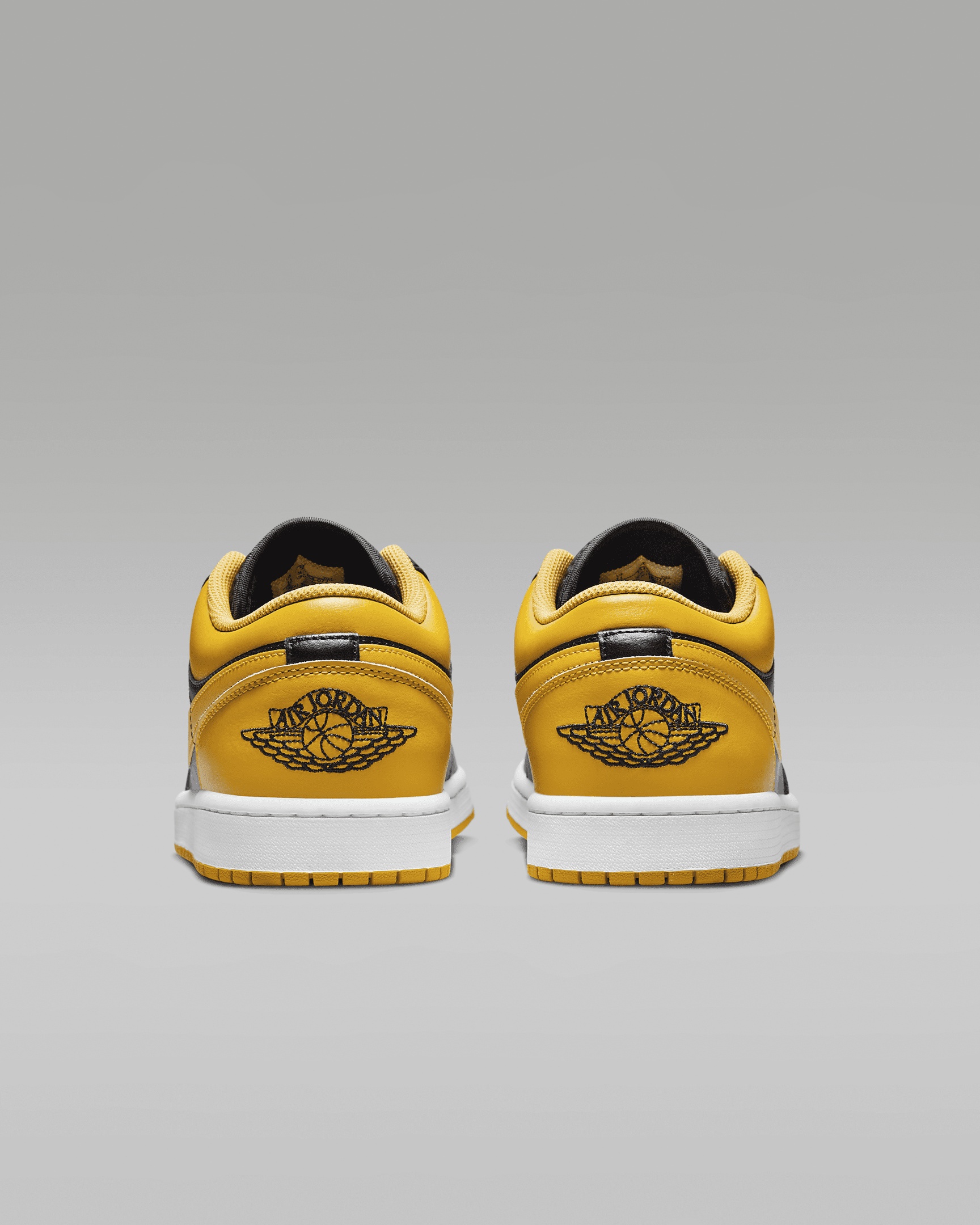 Air Jordan 1 Low Men's Shoes - 6