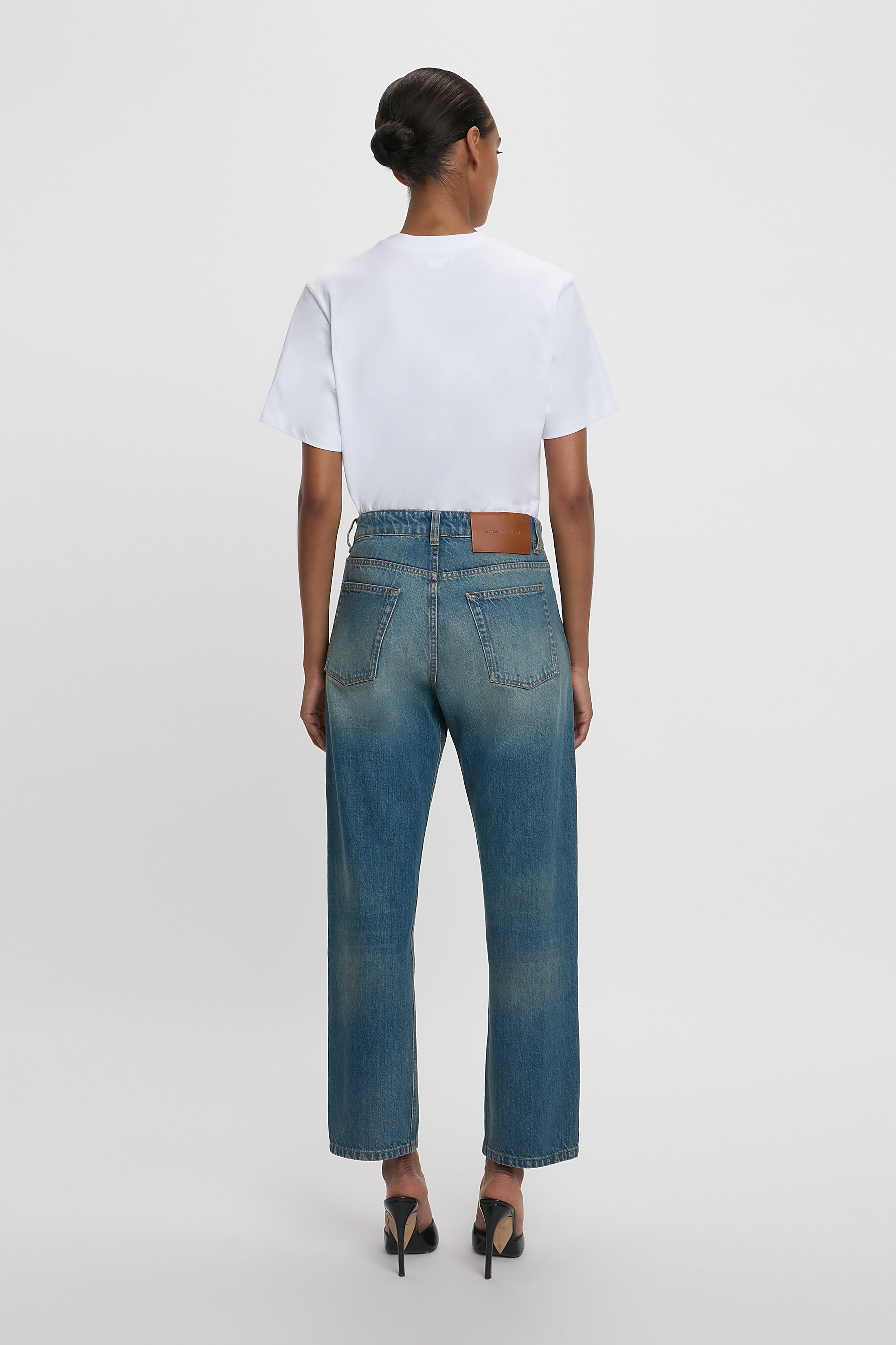 Exclusive Bernie Relaxed Jean In Mid Blue - 4