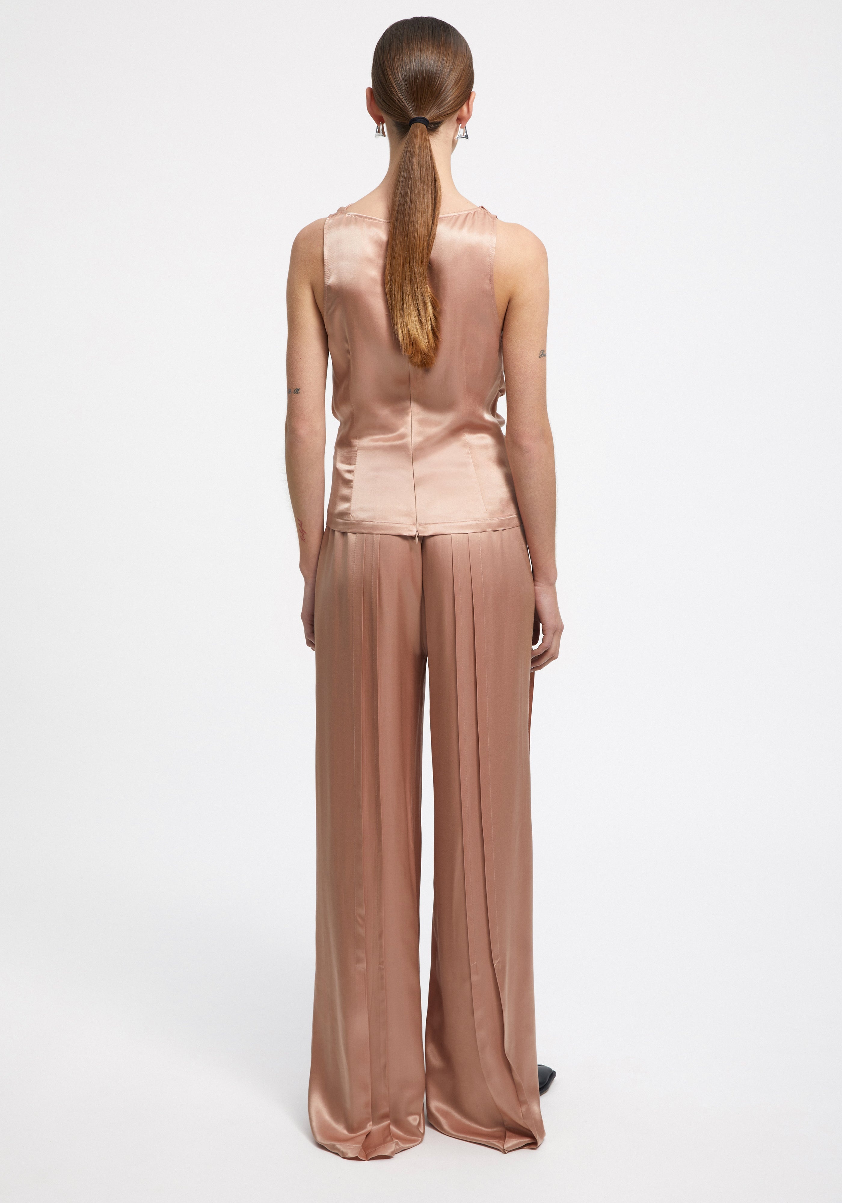 CAMILLE
Satin cowl neck top - 4