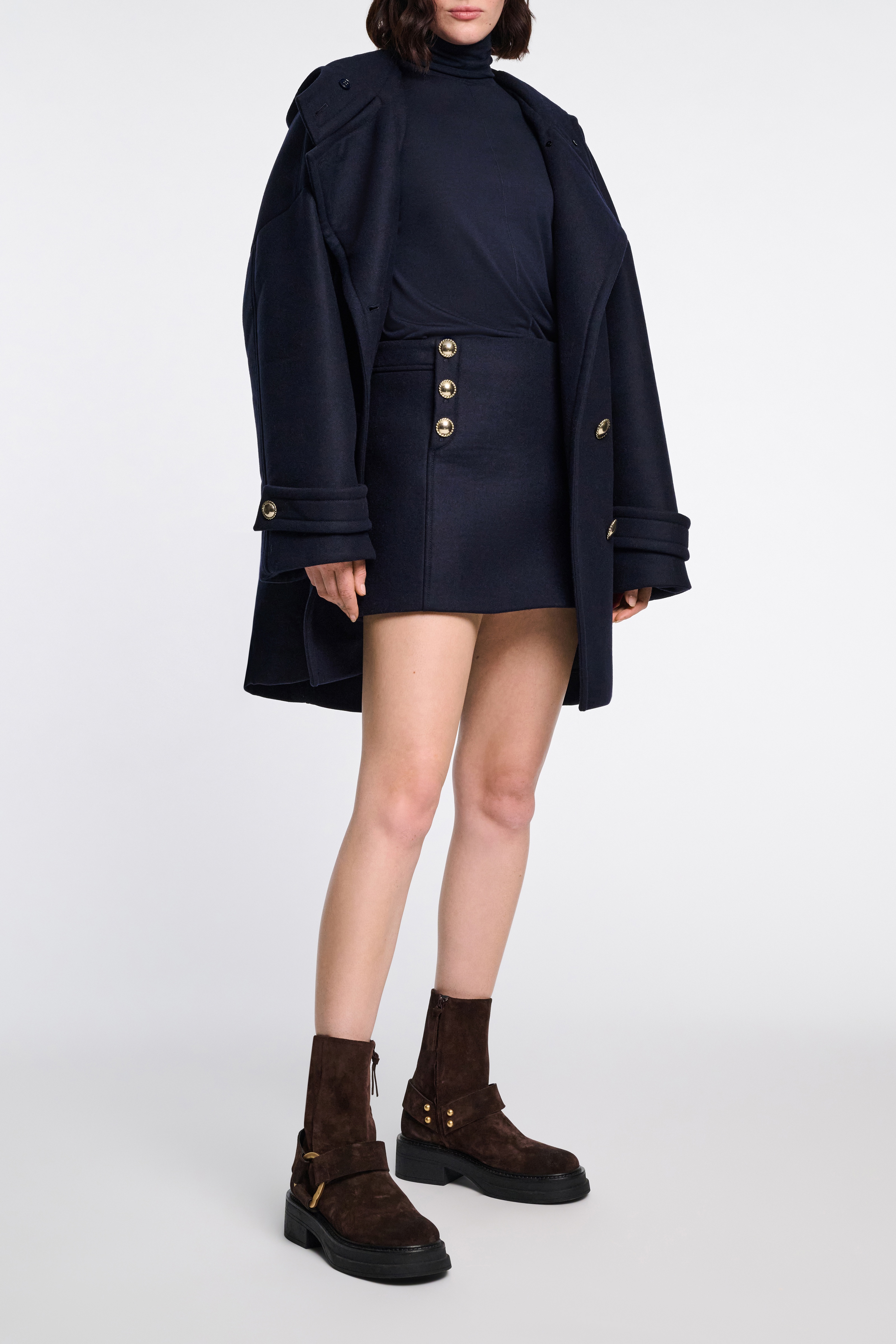 SUEDE SOFTNESS - Short Combat - 2