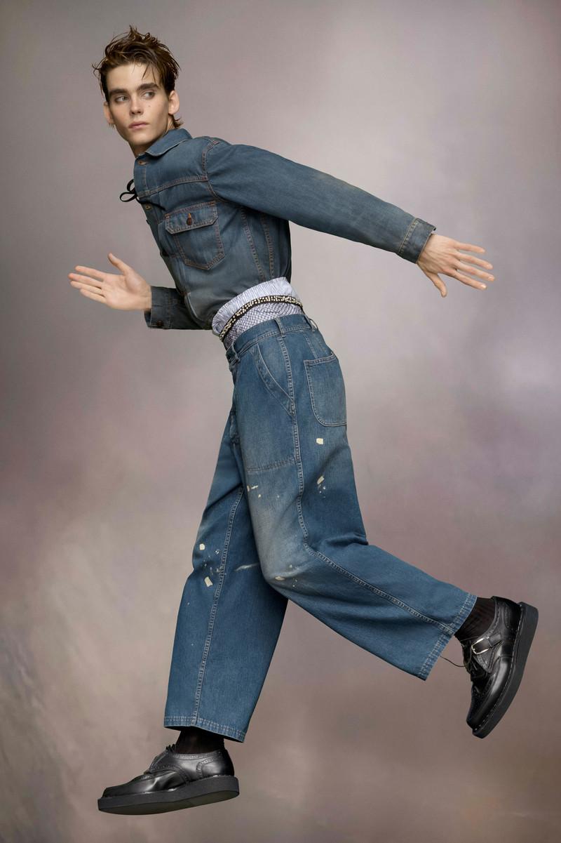 Pleated denim jacket 3