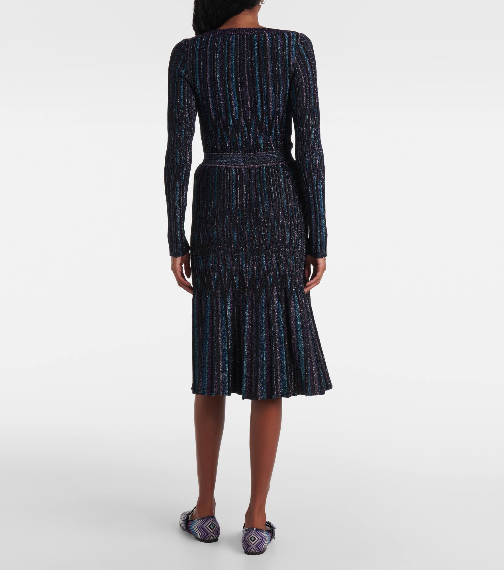 Pleated lamé midi skirt - 3