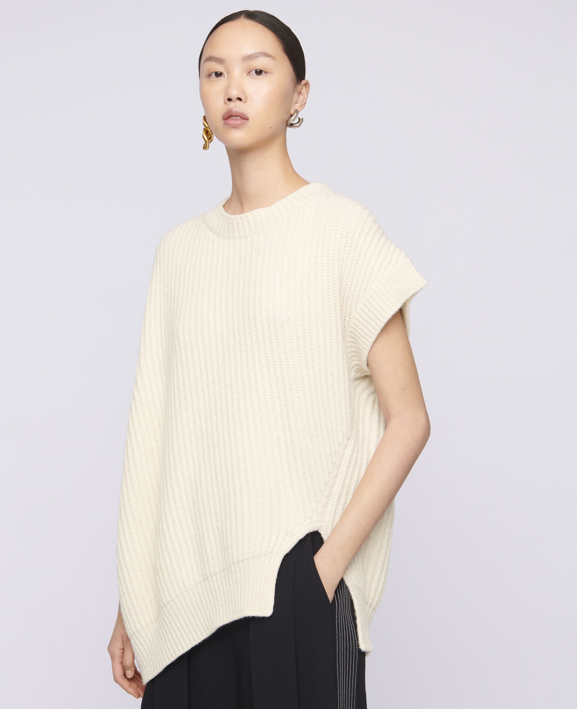 Soft Sleeveless Knit - 4