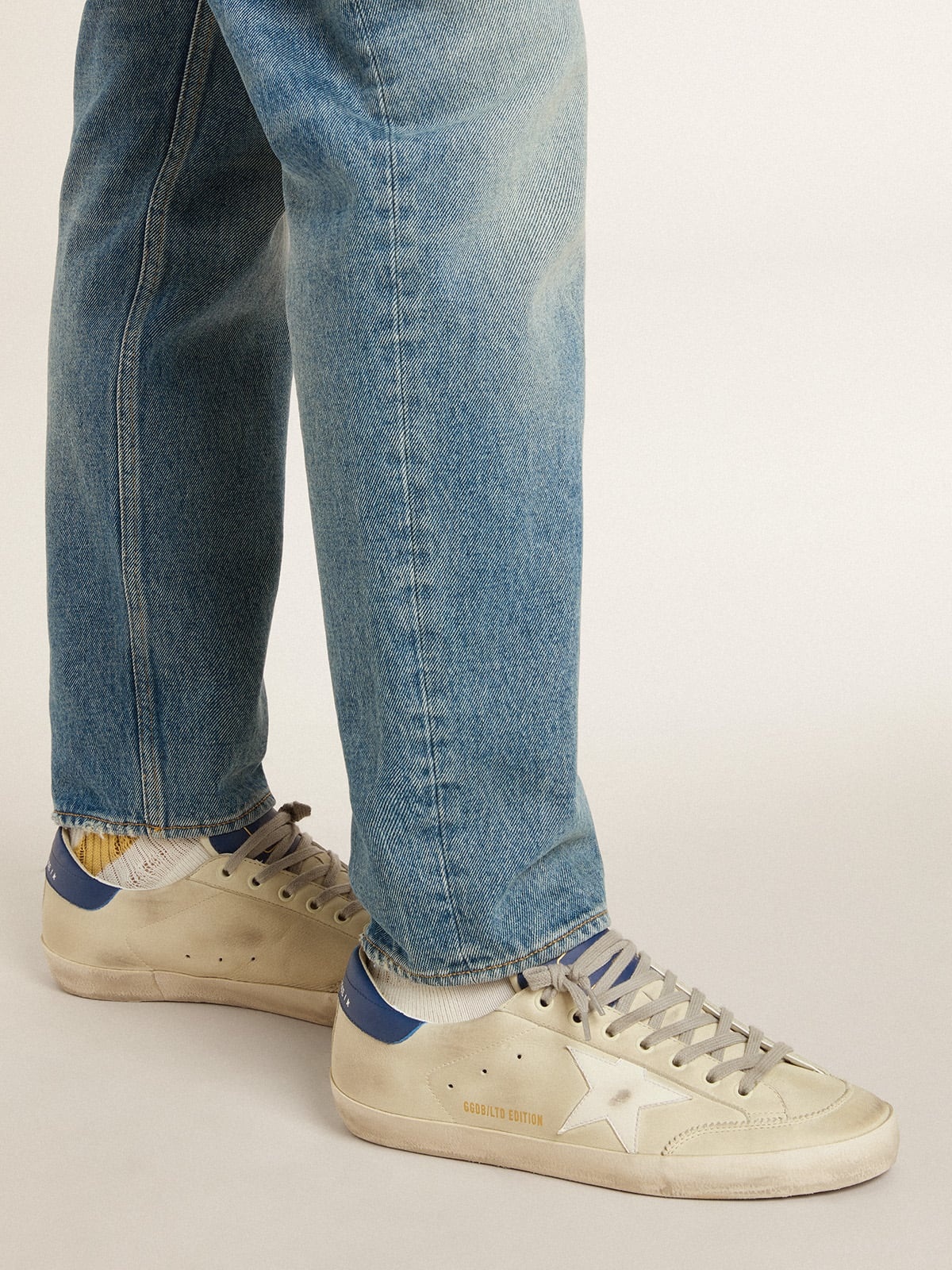 Super-Star LTD in nubuck with white leather star and blue heel tab - 3