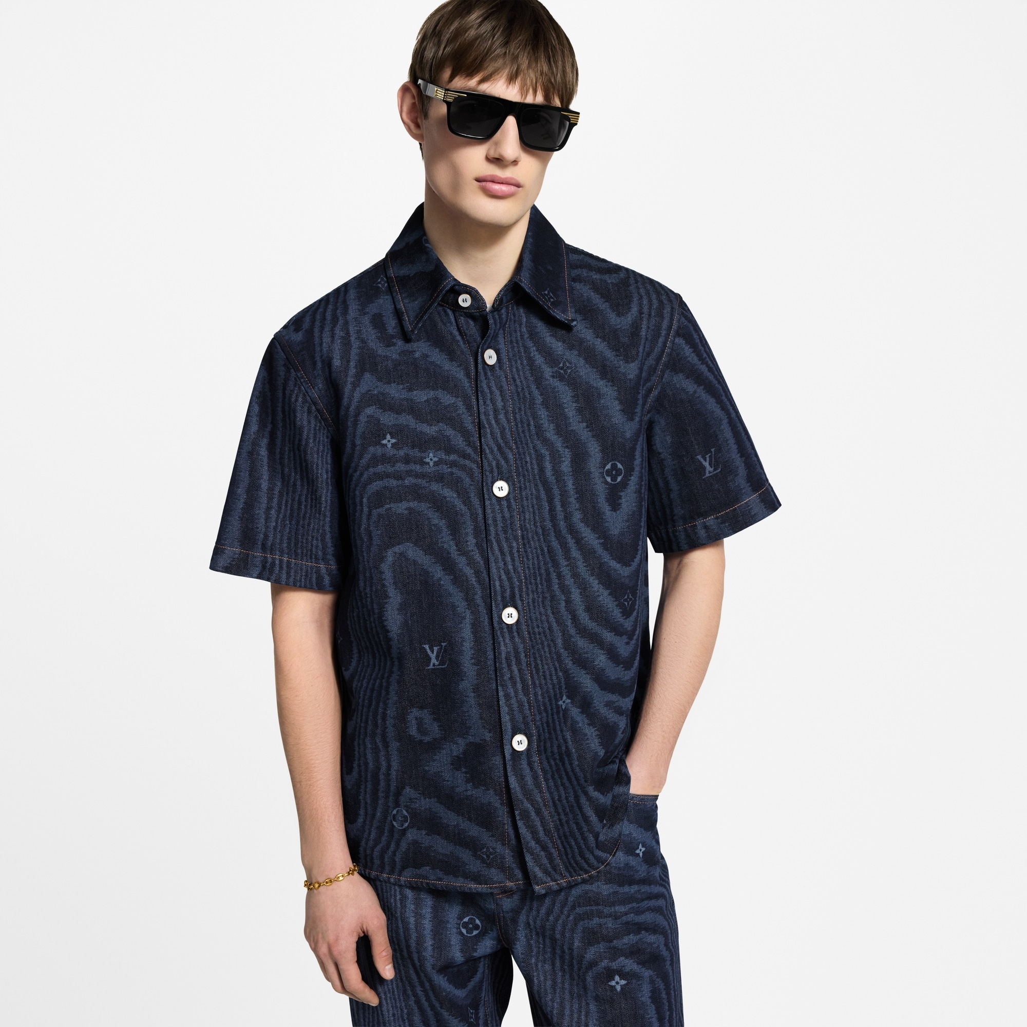 Short-Sleeved Denim Shirt - 2