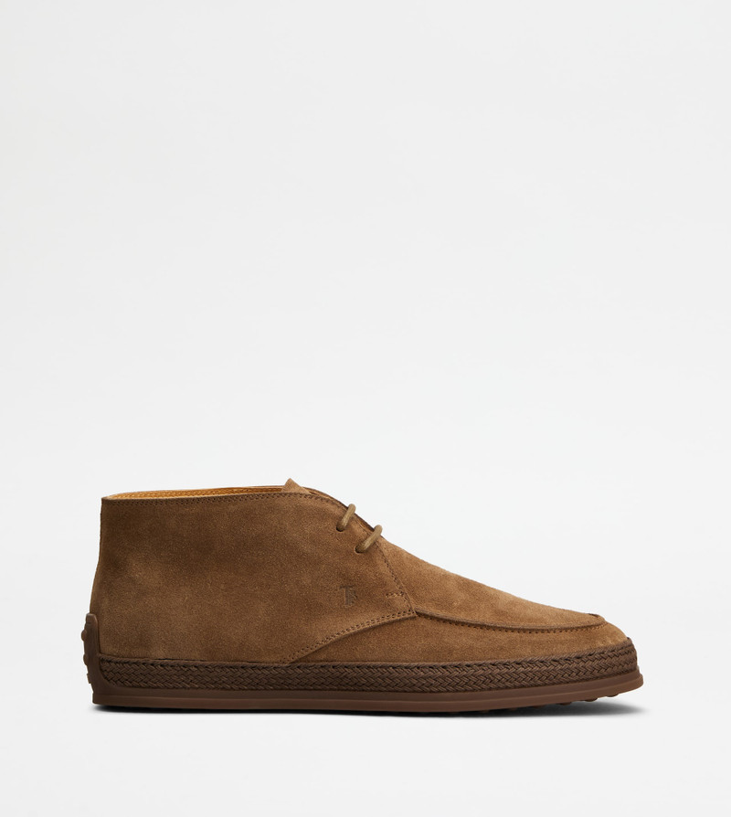 DESERT BOOTS IN SUEDE - BROWN 1