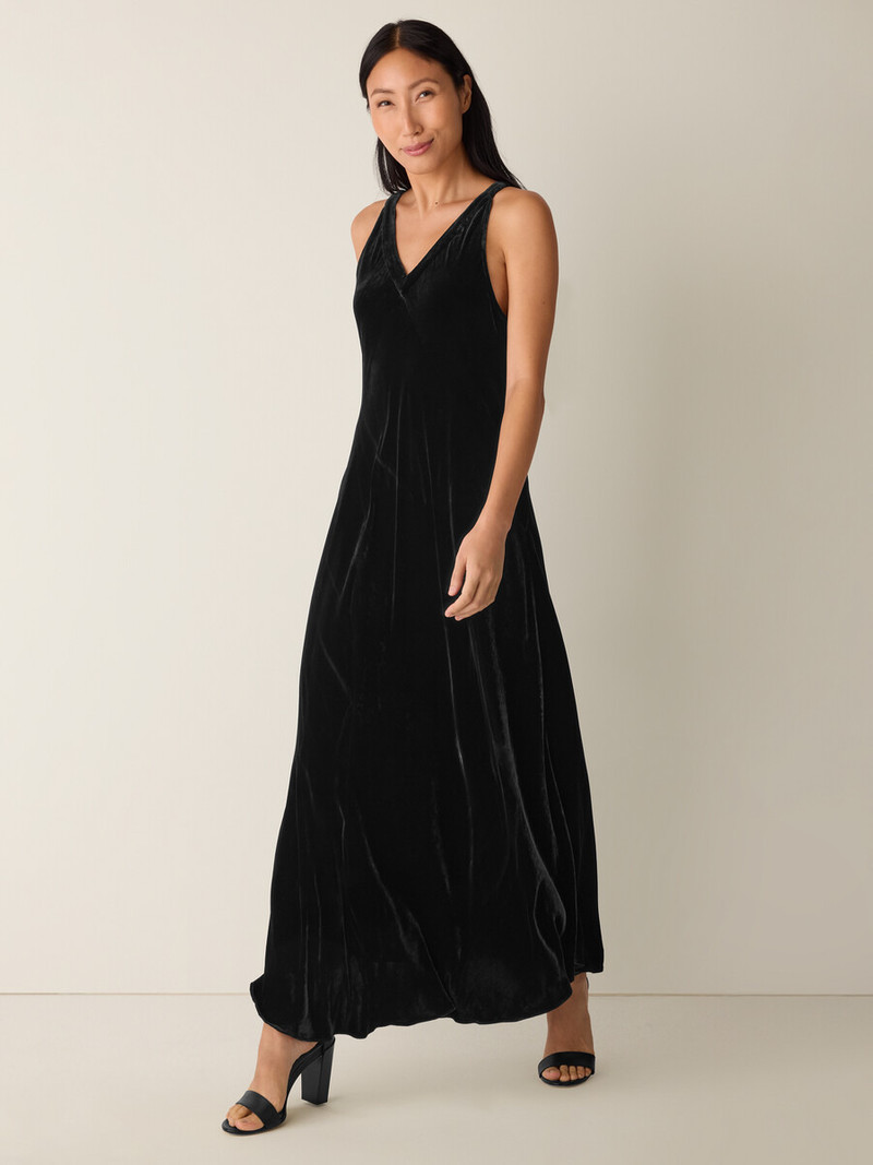 Velvet V-Neck Dress 3