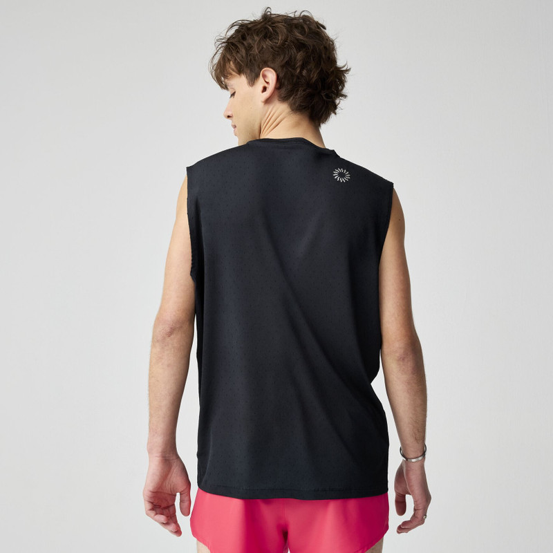 BROOKS Movement Muscle Tank outlook