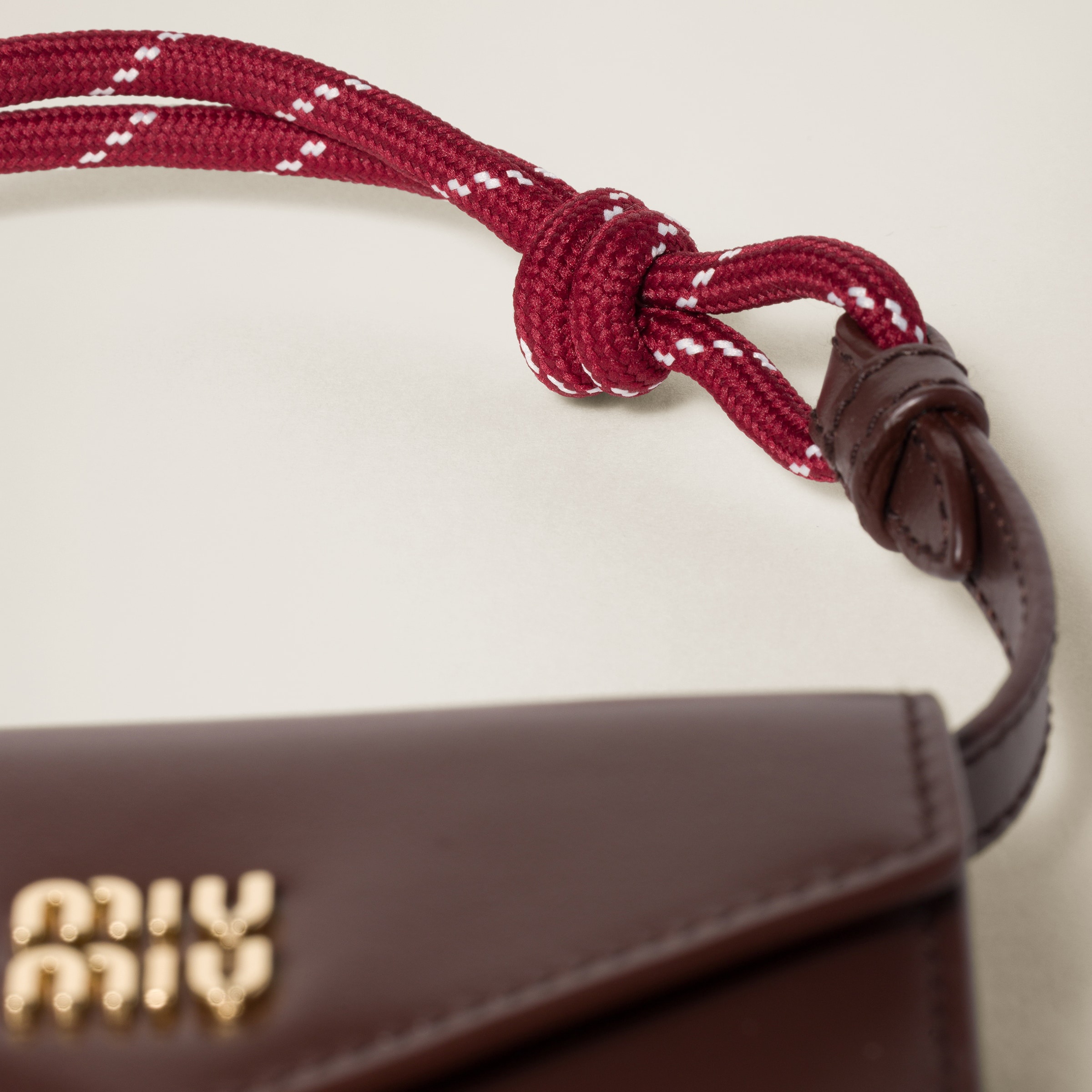 Leather shoulder wallet - 4