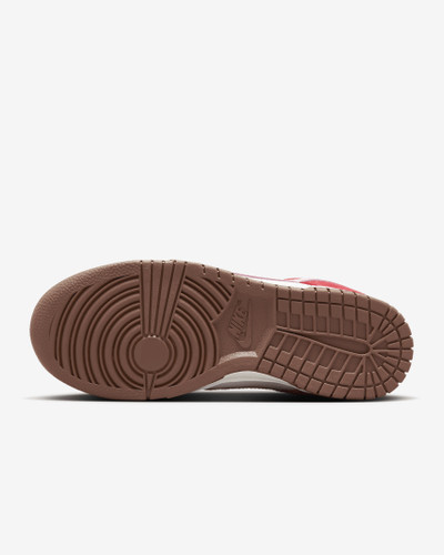 Nike Nike Women's Dunk Low Premium Shoes outlook