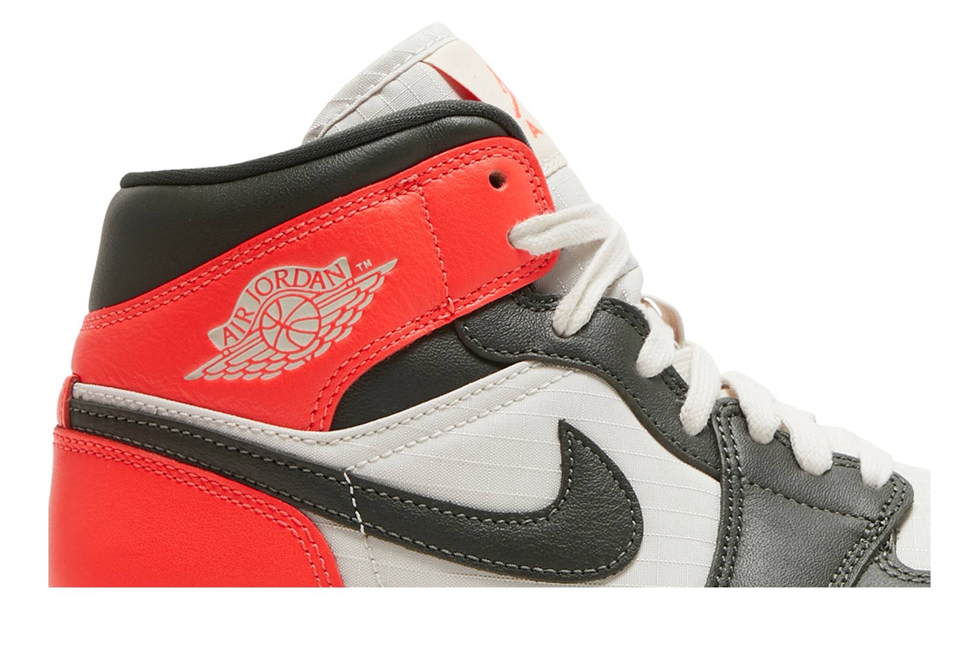 Wmns Air Jordan 1 Mid SE 'Newsprint' - 2