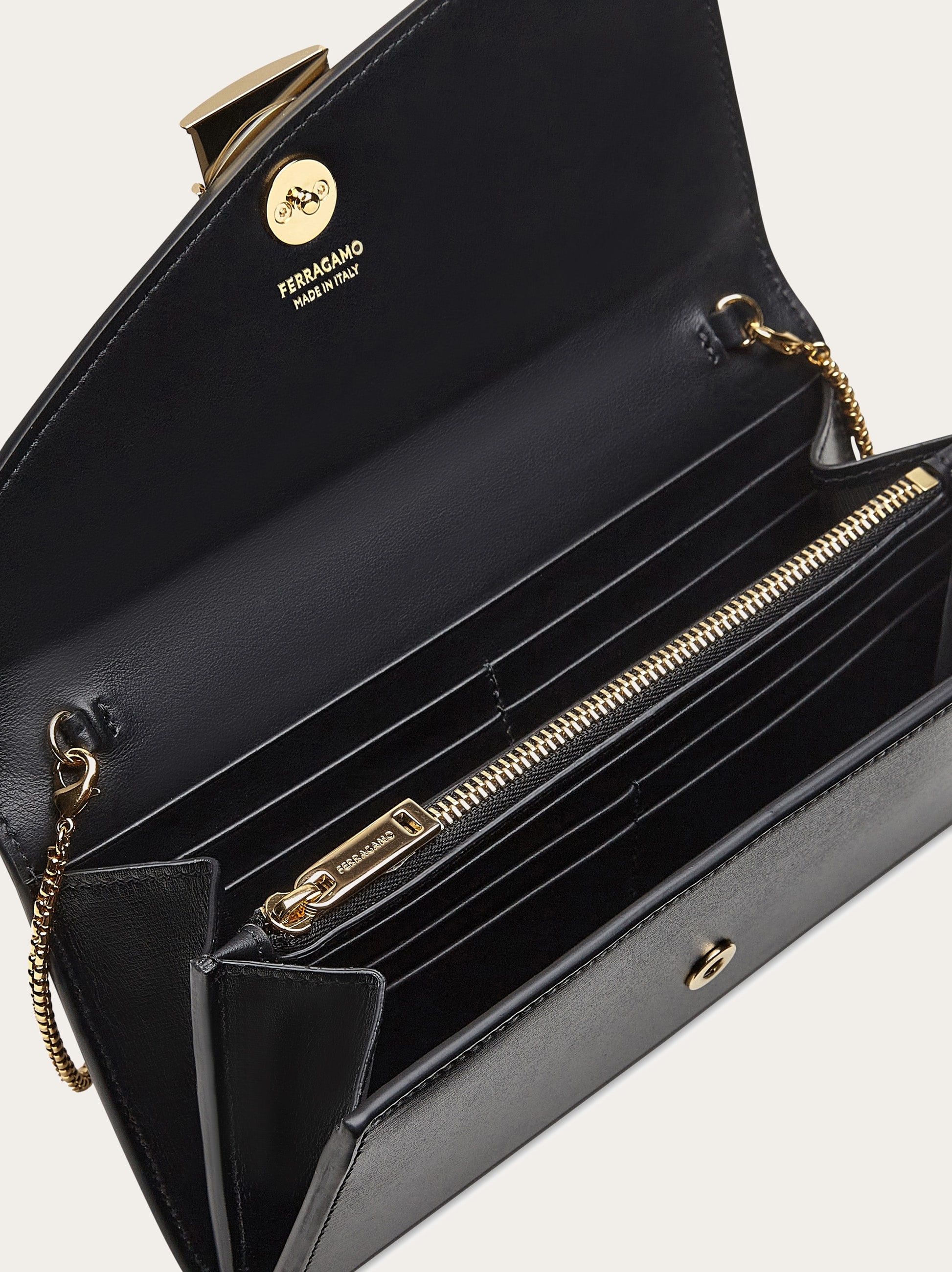Fiamma wallet with chain - 4