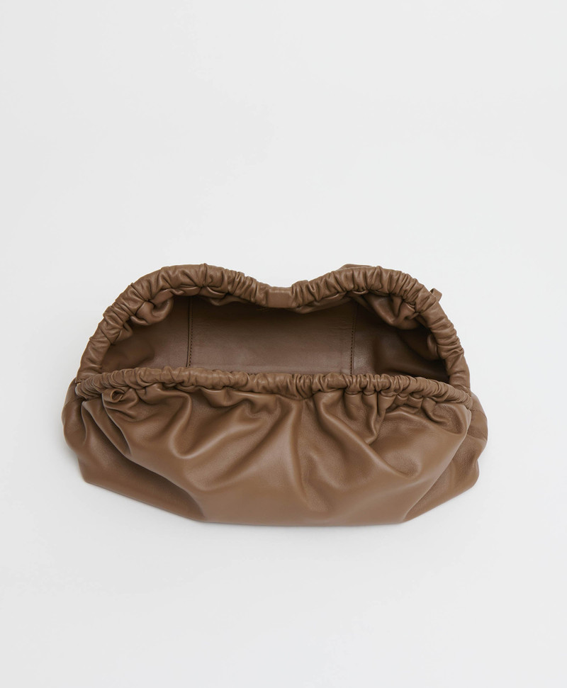 OVERSIZED CLOUD CLUTCH 5