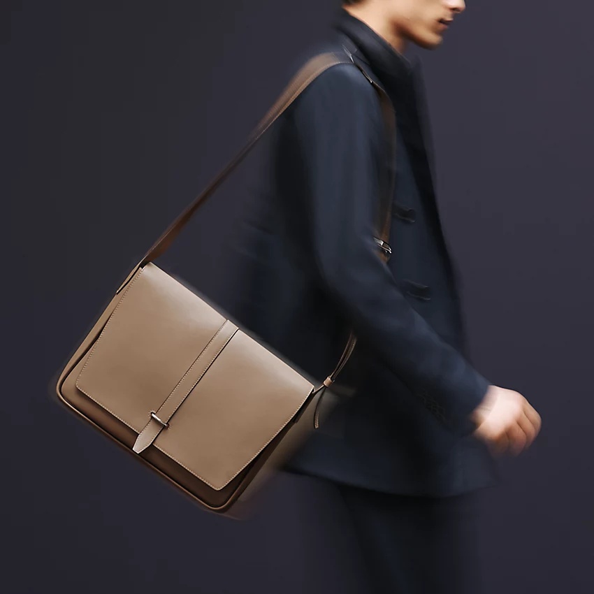 Steve light messenger bag - 4