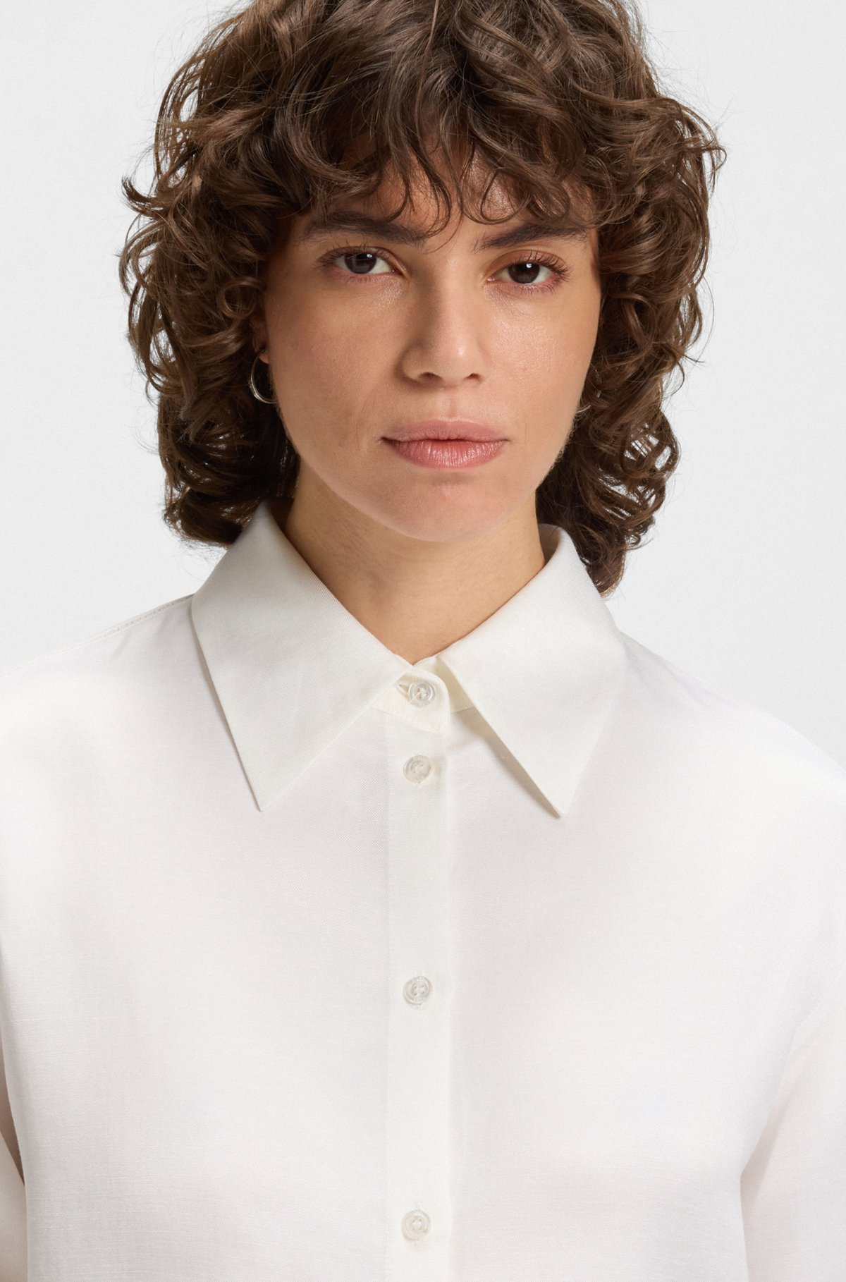 TAILORED BLOUSE WITH CROCHET-EFFECT TRIMS - 4