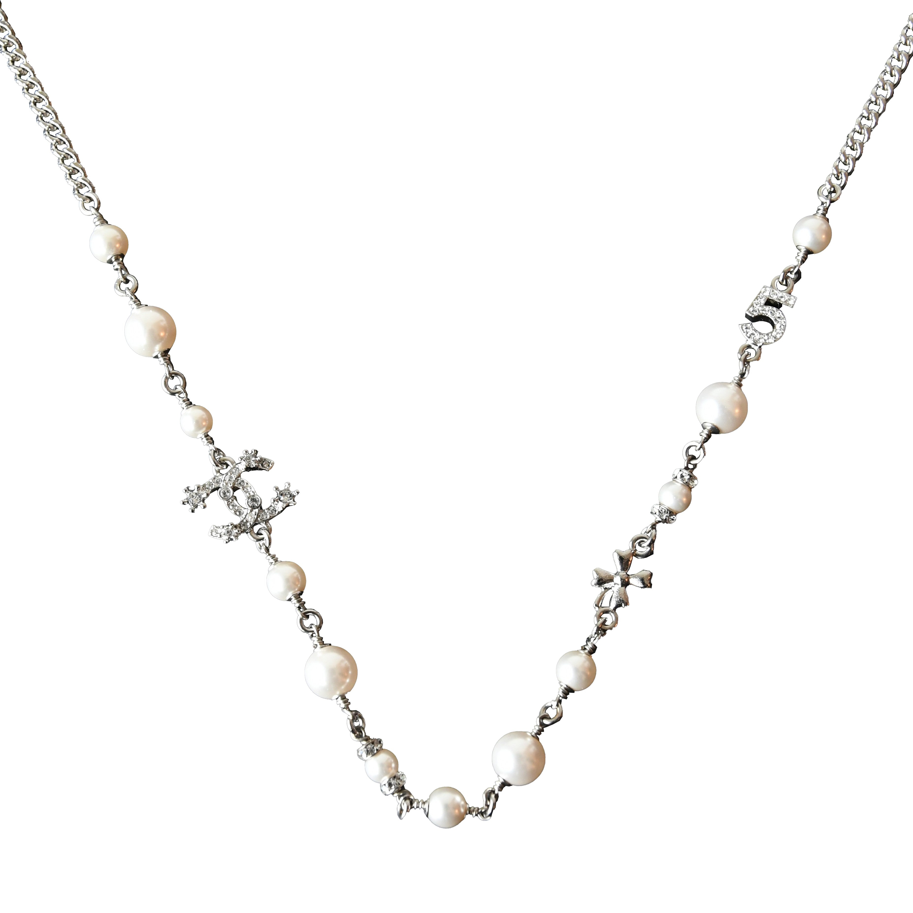 Chanel 23P Crystal Strass CC Logo No.5 Clover With Pearl Chain Necklace Silver - 2