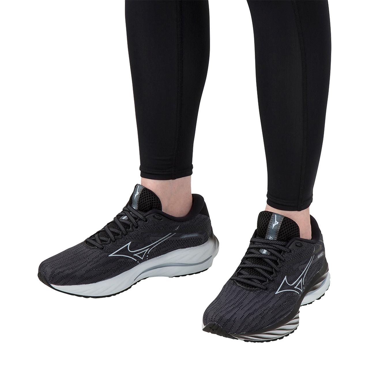 Women's Wave Rider 27 D Running Shoe - 10