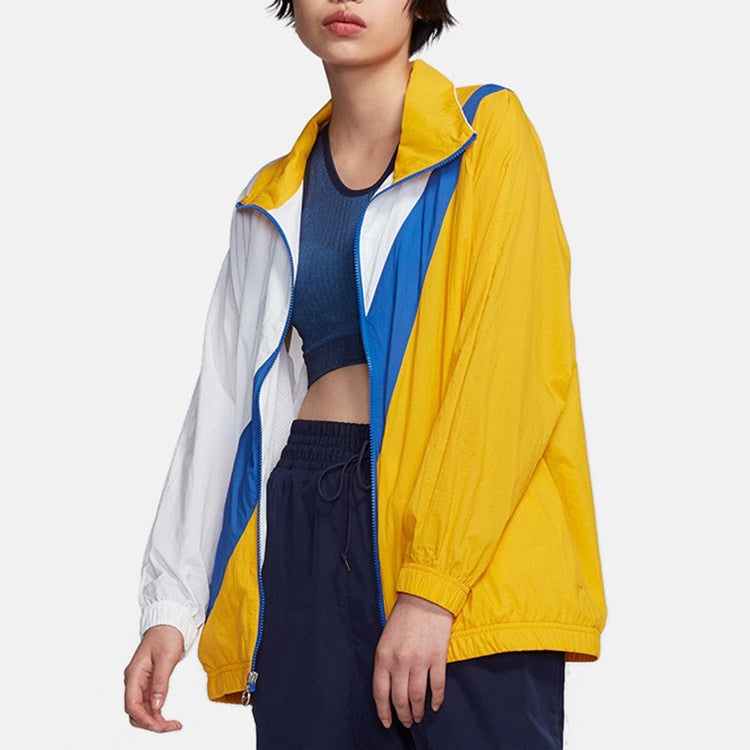 (WMNS) Nike Sportswear Swoosh Woven Jacket Yellow BV3686-743 - 3