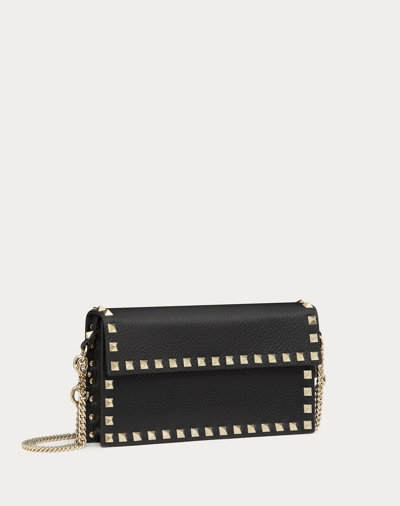 ROCKSTUD GRAINY CALFSKIN POUCH WITH ADJUSTABLE CHAIN STRAP 4
