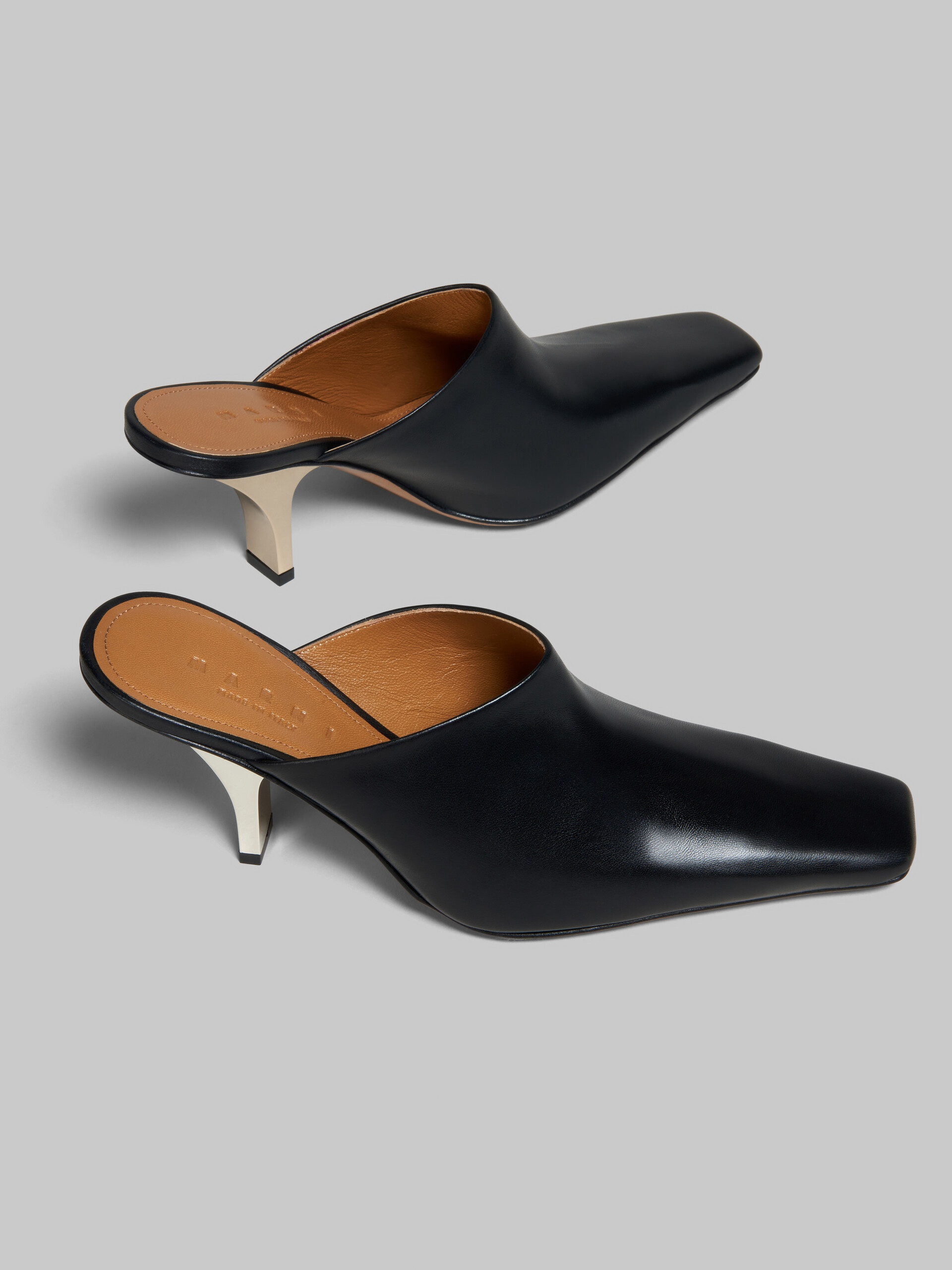 BLACK NAPPA LEATHER HEELED MULE - 5