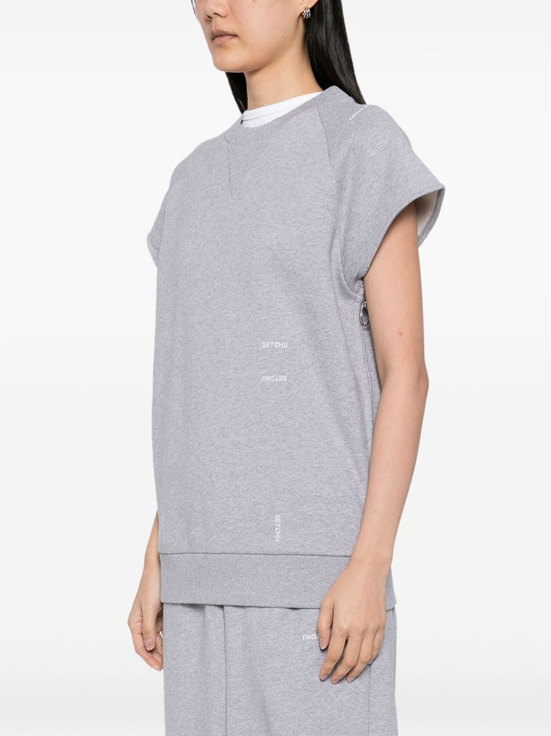 logo-embroidered vest 3