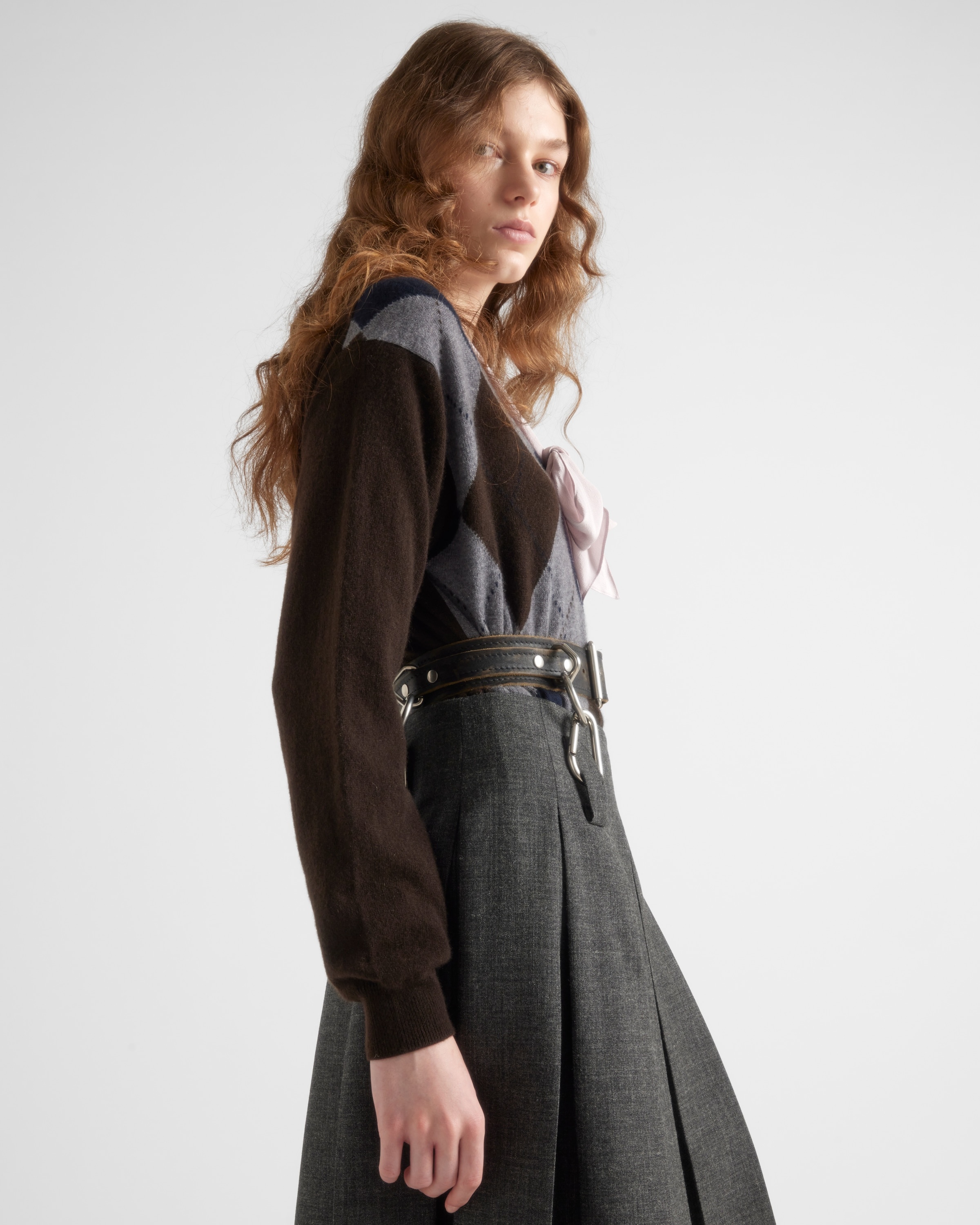 V-neck cashmere sweater - 6
