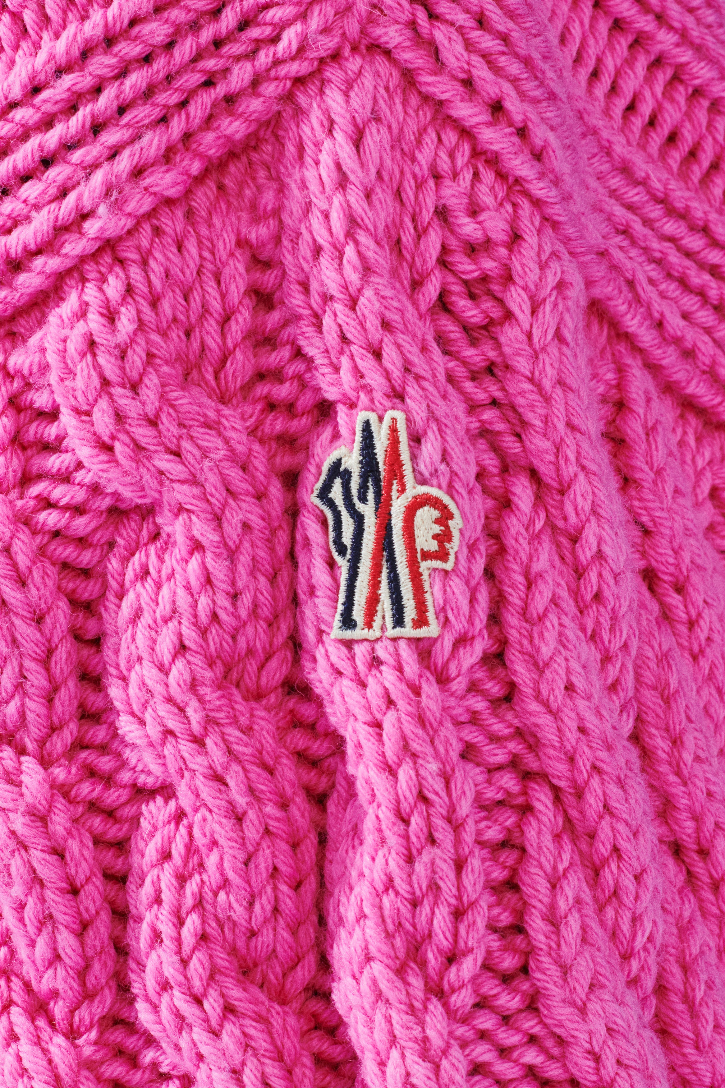 Cropped Cable-Knit Sweater - 5