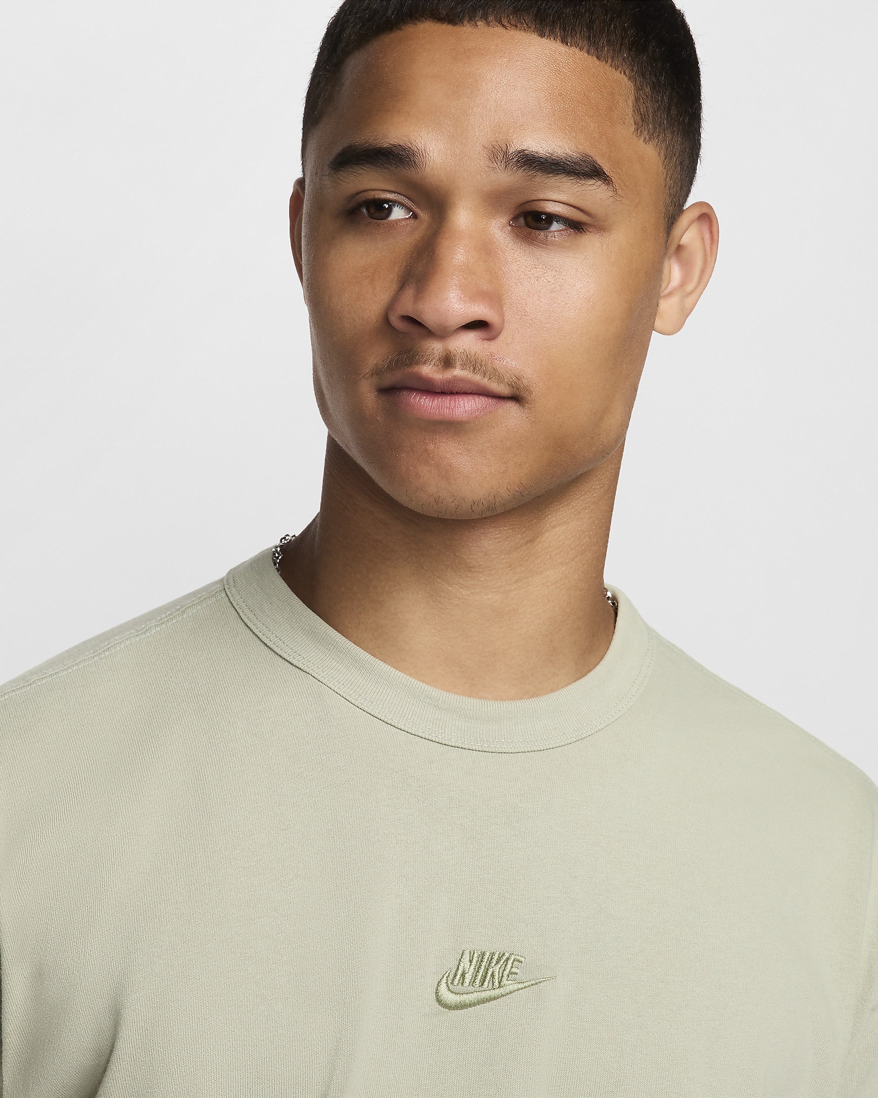 Nike Sportswear Premium Essentials Men's T-Shirt - 3