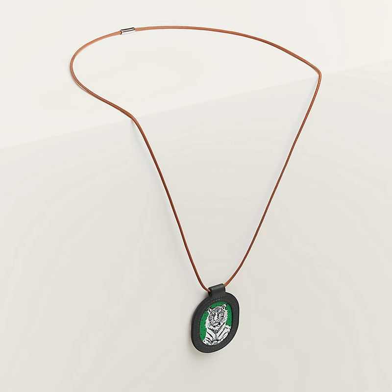 Hermès Tigre Royal pendant, small model outlook
