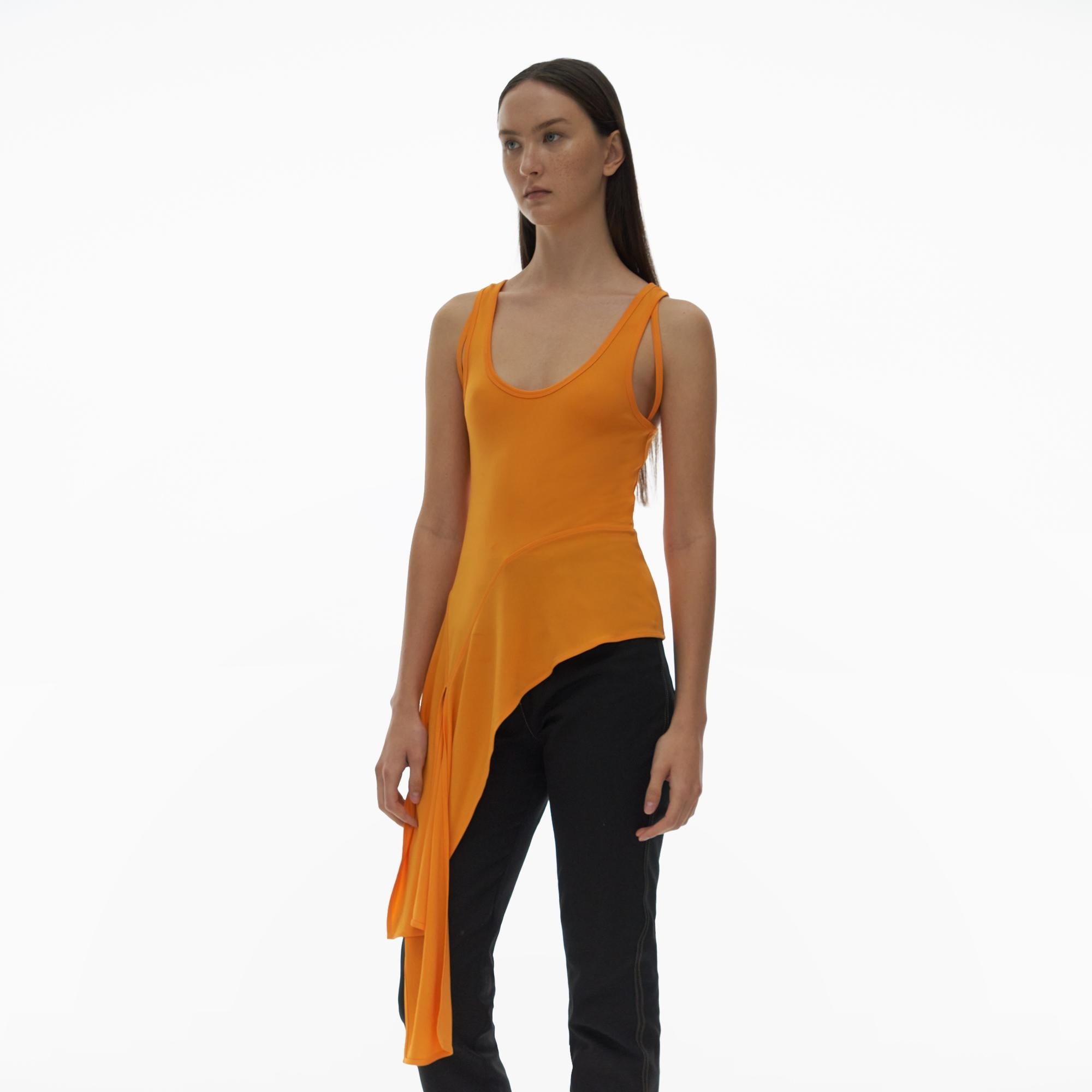 TWISTED ASYMMETRIC TANK - 5