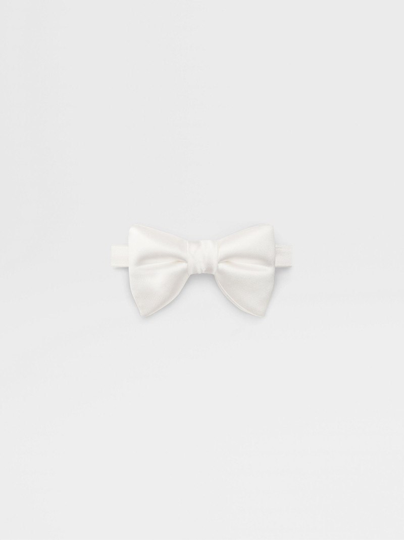 WHITE SILK BOWTIE 1