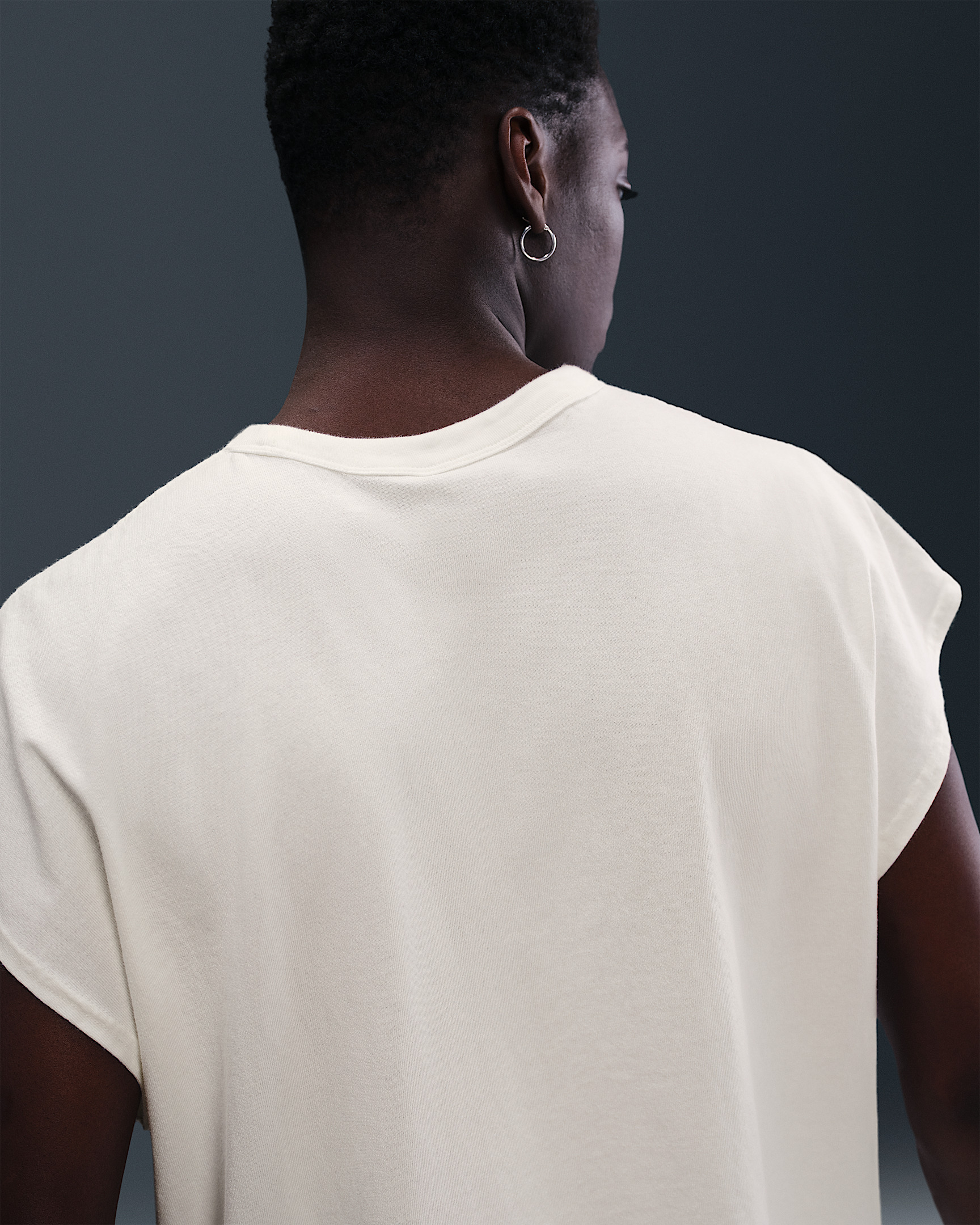 Nike Sportswear Sleeveless T-Shirt - 2