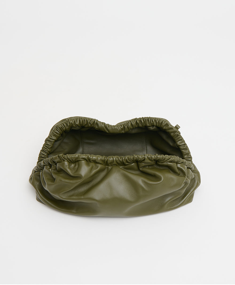 OVERSIZED CLOUD CLUTCH - 5