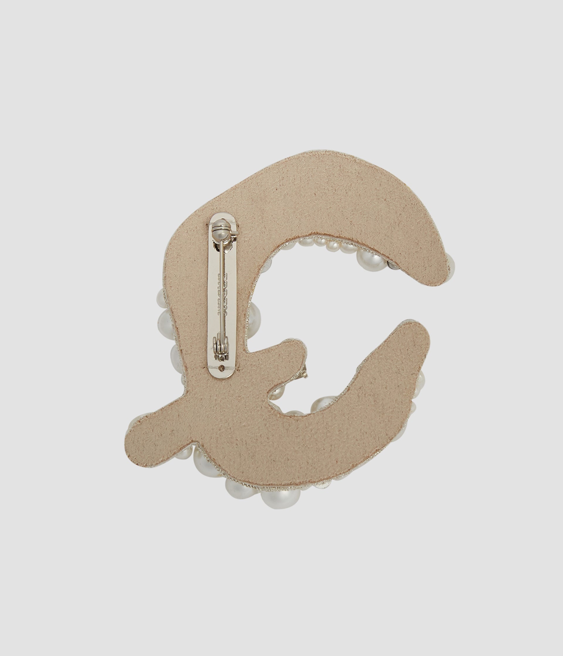 PEARL ALPHABET BROOCH Q - 3