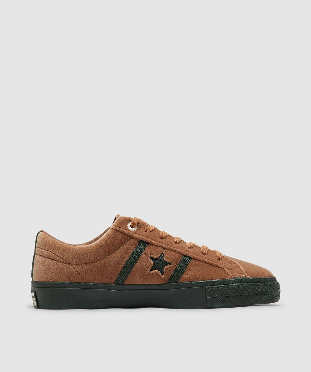 x Undefeated one star academy pro sneaker - 3