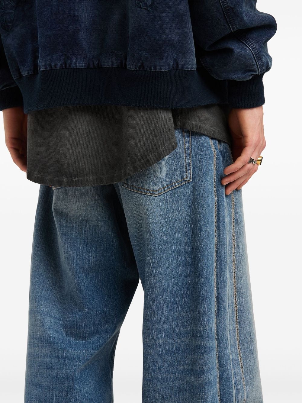 curved logo loose-fit jeans - 6