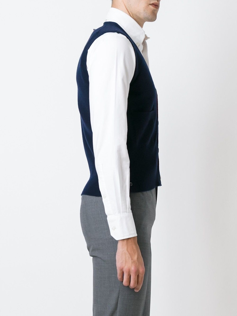 sleeveless buttoned cardigan 3