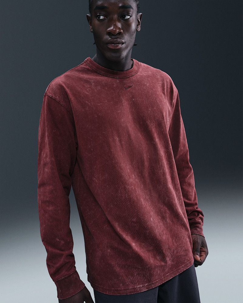 Nike Sportswear Premium Essentials Men's Long-Sleeve T-Shirt 1