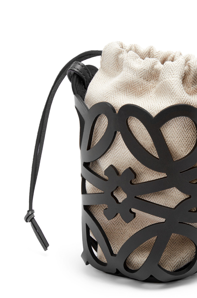 Anagram cut-out pocket in classic calfskin and canvas 5