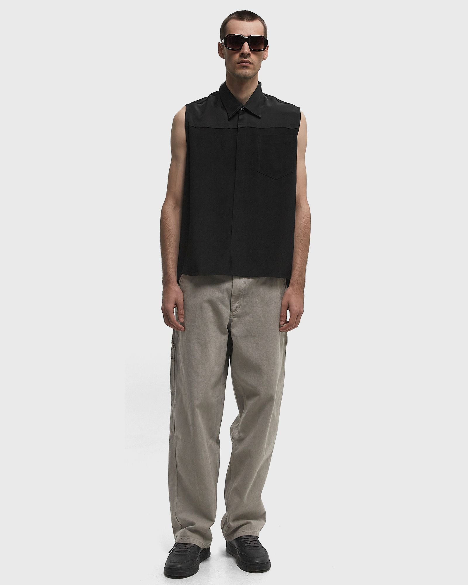 CLASSIC SLEEVELESS SHIRT - 2