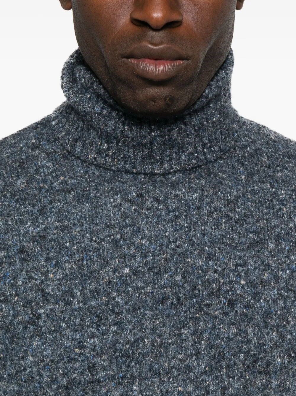 Turtle-Neck Sweater - 3