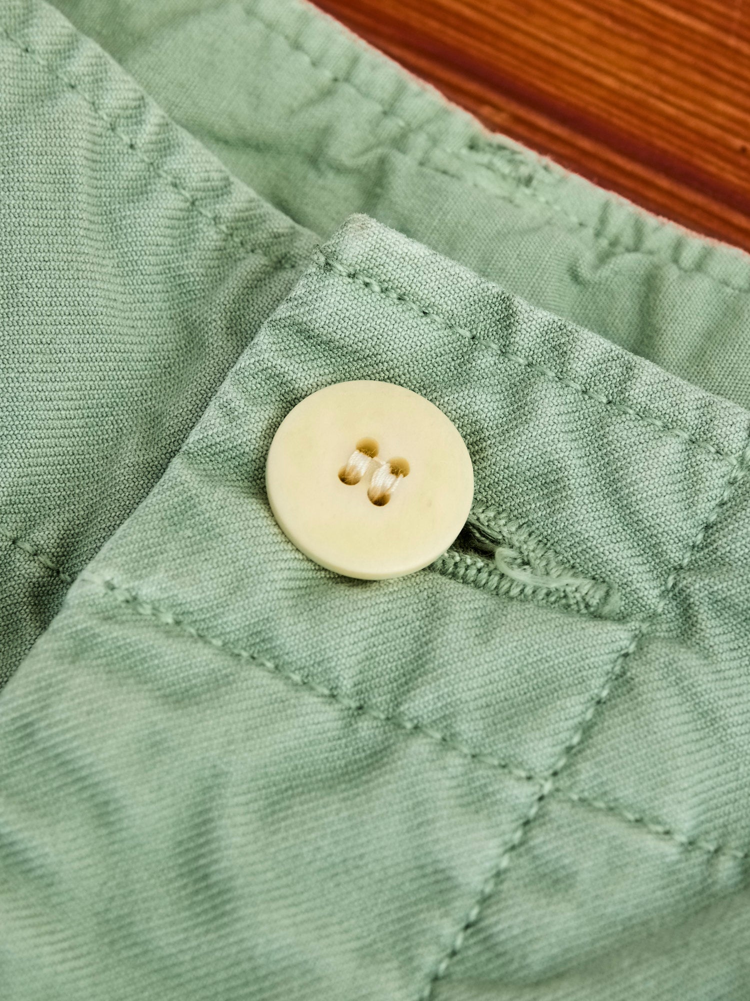 Damaged Field Chino Pants in Green - 6
