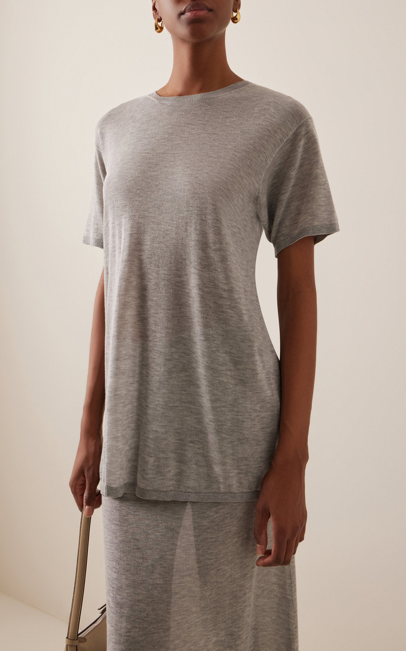 Totême Stretch-Cashmere Top grey outlook