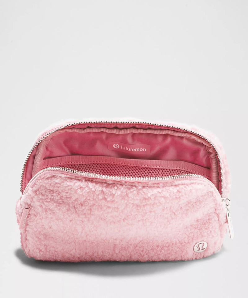 Everywhere Belt Bag 1L *Fleece 4