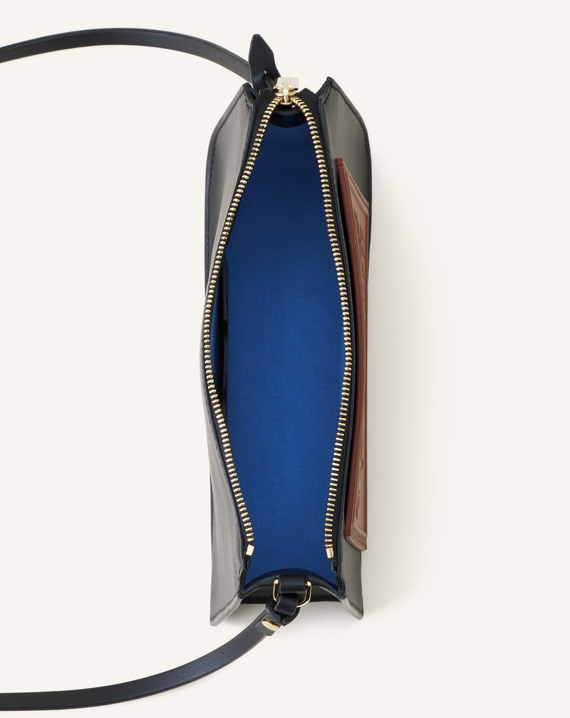 COMPAGNON SMALL ZIPPED SHOLDER BAG IN LEATHER 6