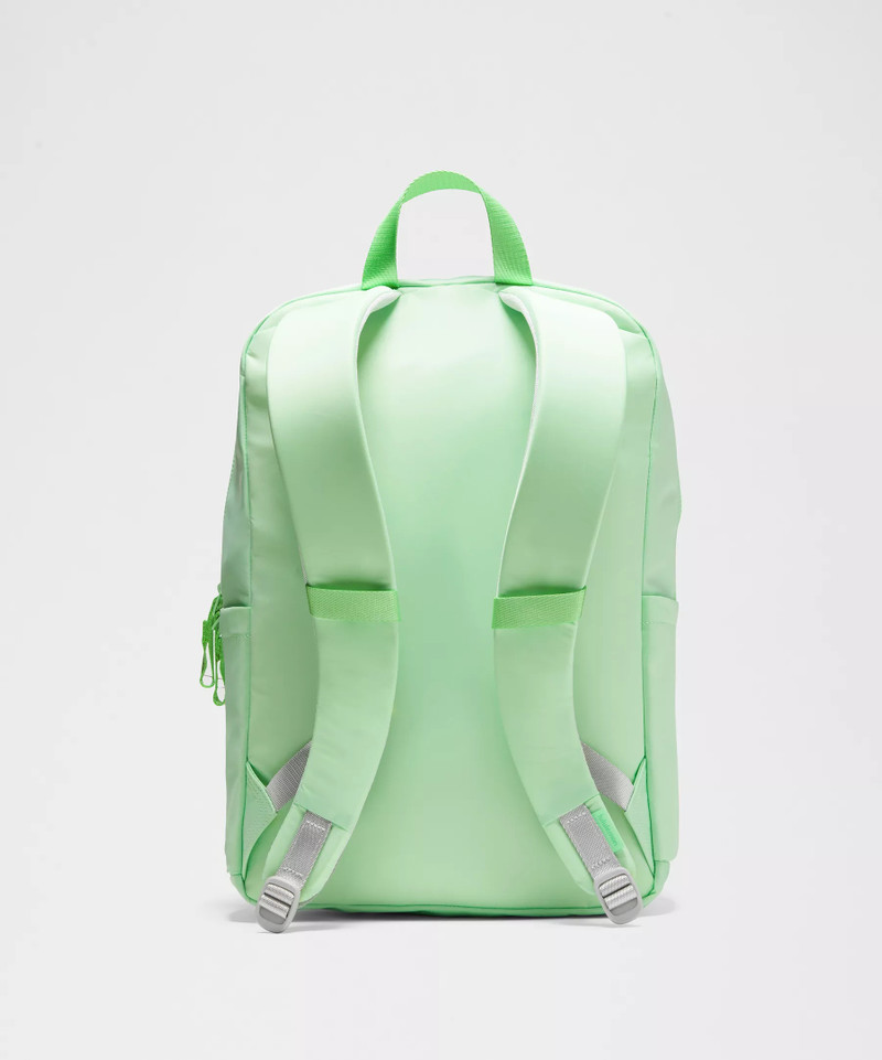 Everywhere Backpack 22L 3