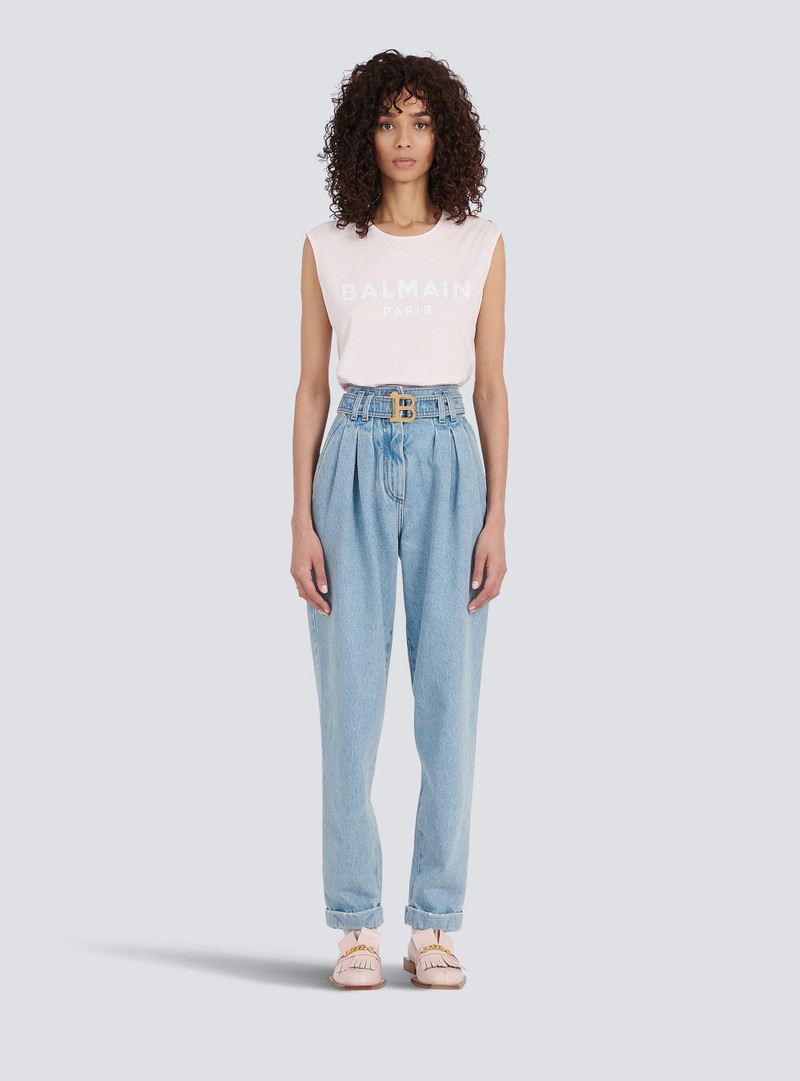 Boyfriend cut eco-designed jeans with Balmain buckle 3